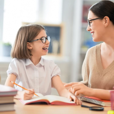 girl-with-teacher-in-classroom-8SVWT9Y-scaled-2-1024x683